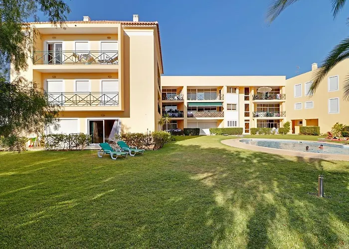 Vilamoura Delight With Pool By Homing