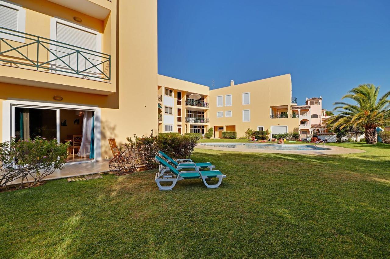 Delight With Pool By Homing Apartment *